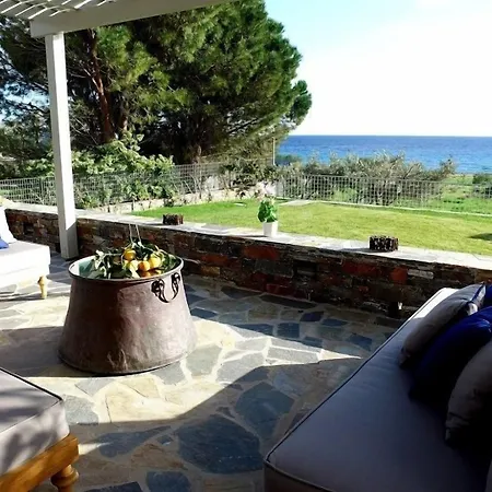 Muse Aparthotel Karystos (Evia)