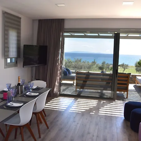 Muse Aparthotel Karystos (Evia)