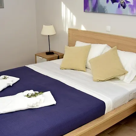 Muse Aparthotel 3*